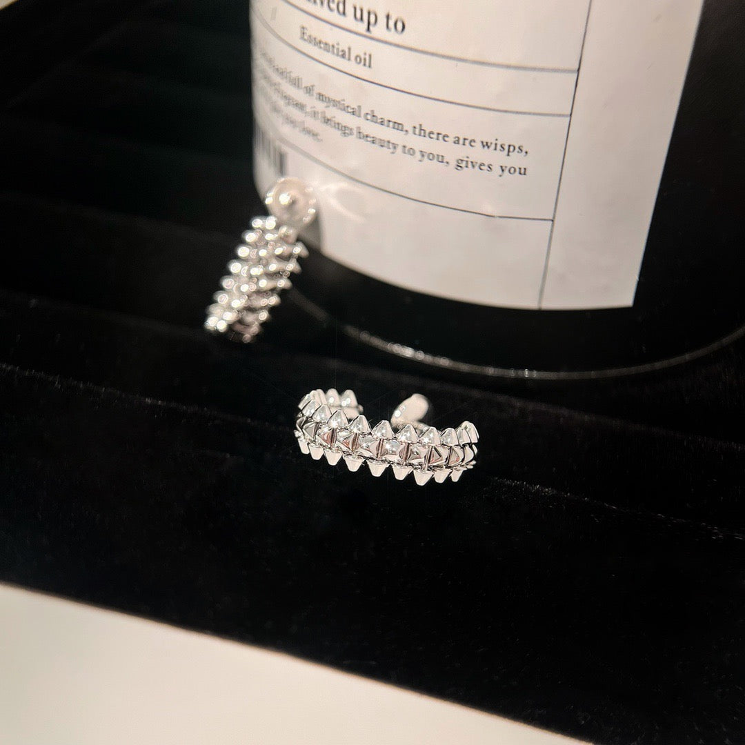 [⭐Haelin Jewelry]CLASH SMALL HOOP EARRINGS