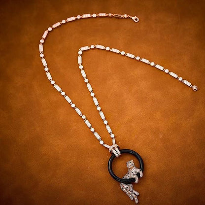 [⭐Haelin Jewelry jewelrys]NEW BLACK CIRCLE PANTHER FULL DIAMOND NECKLACE