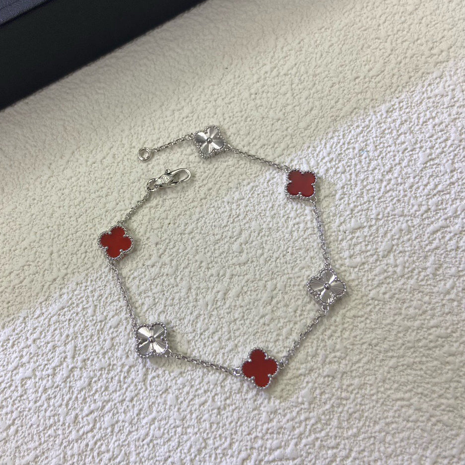 [⭐Haelin Jewelry]CLOVER 6 MOTIF RED AGATE LASER BRACELET