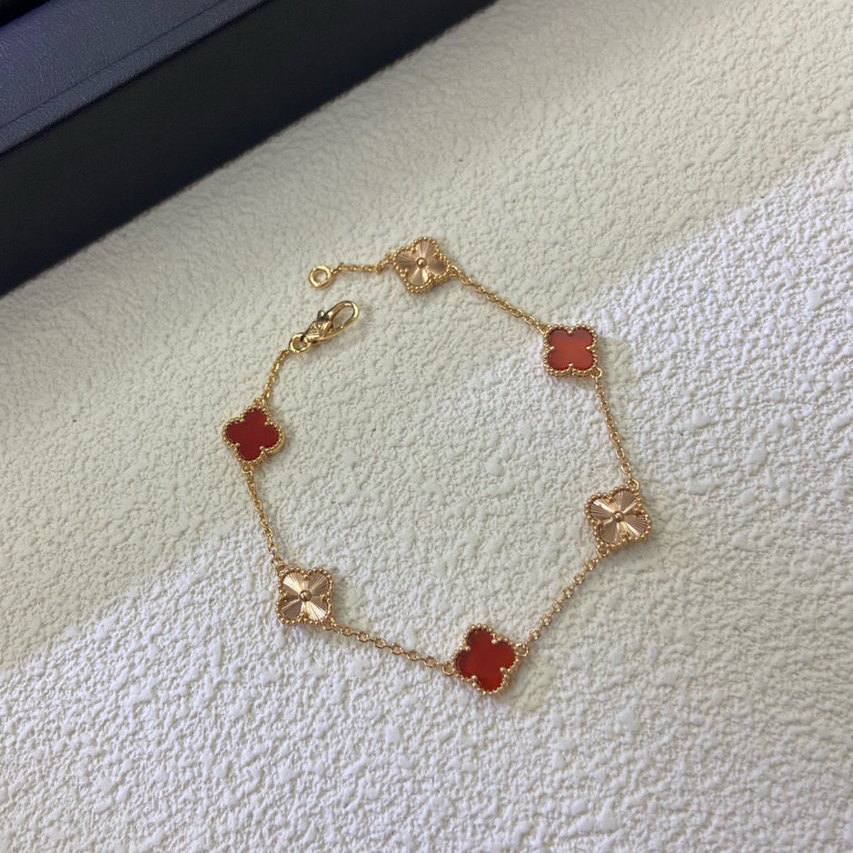 [⭐Haelin Jewelry]CLOVER 6 MOTIF RED AGATE LASER BRACELET