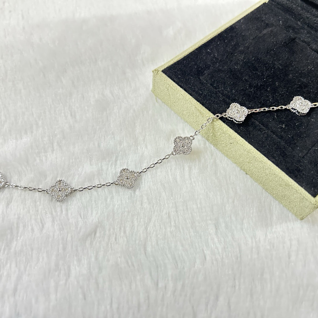 [⭐Haelin Jewelry]CLOVER 6 MOTIF DIAMOND BRACELET