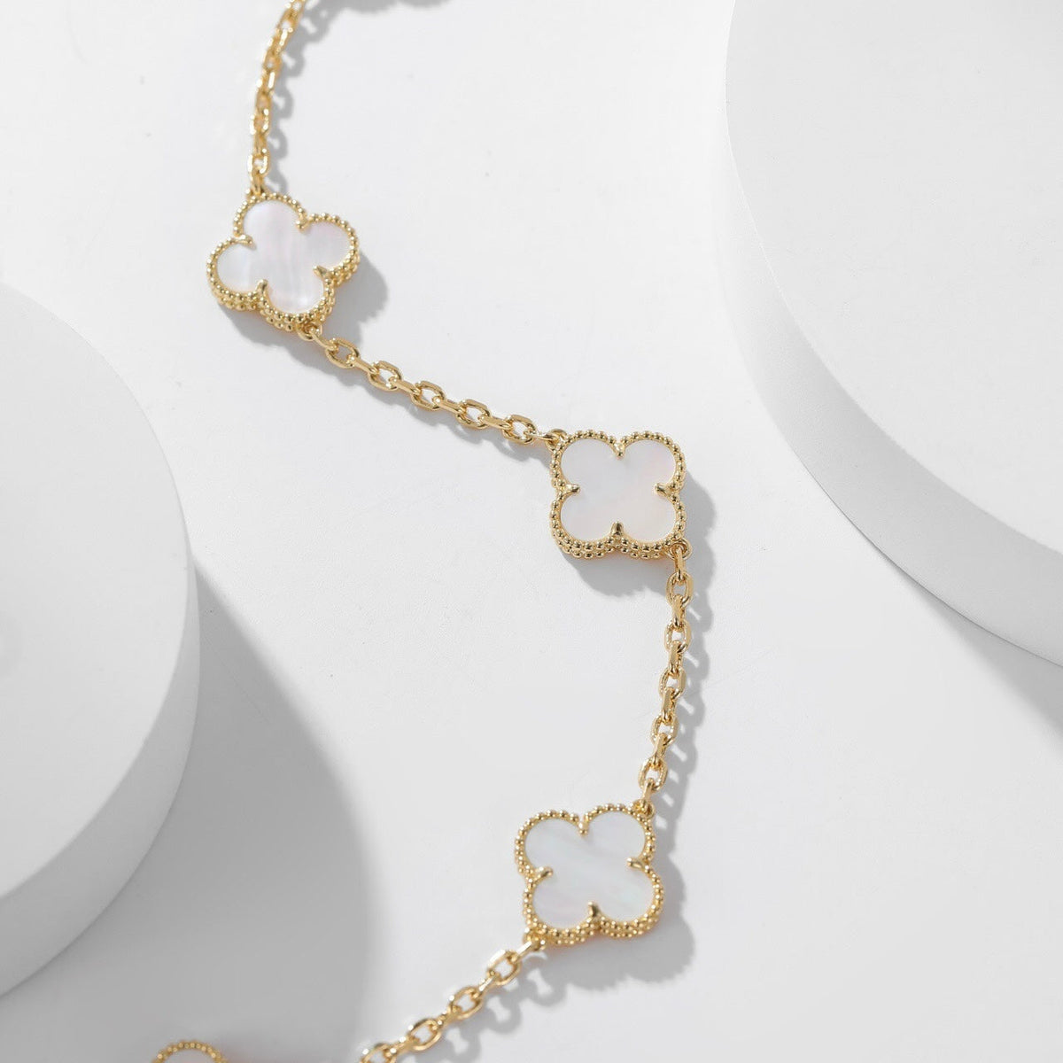 [⭐Haelin Jewelry]CLOVER 10 MOTIFS WHITE MOTHER OF PEARL NECKLACE