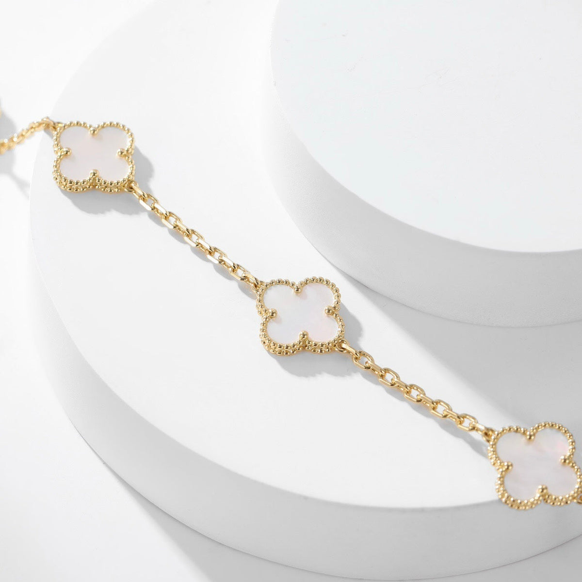 [⭐Haelin Jewelry]CLOVER 10 MOTIFS WHITE MOTHER OF PEARL NECKLACE