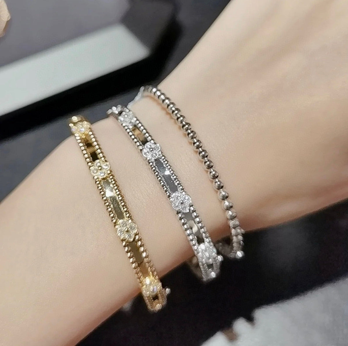 [⭐Haelin Jewelry]CLOVER BRACELET 4MM DIAMONDS