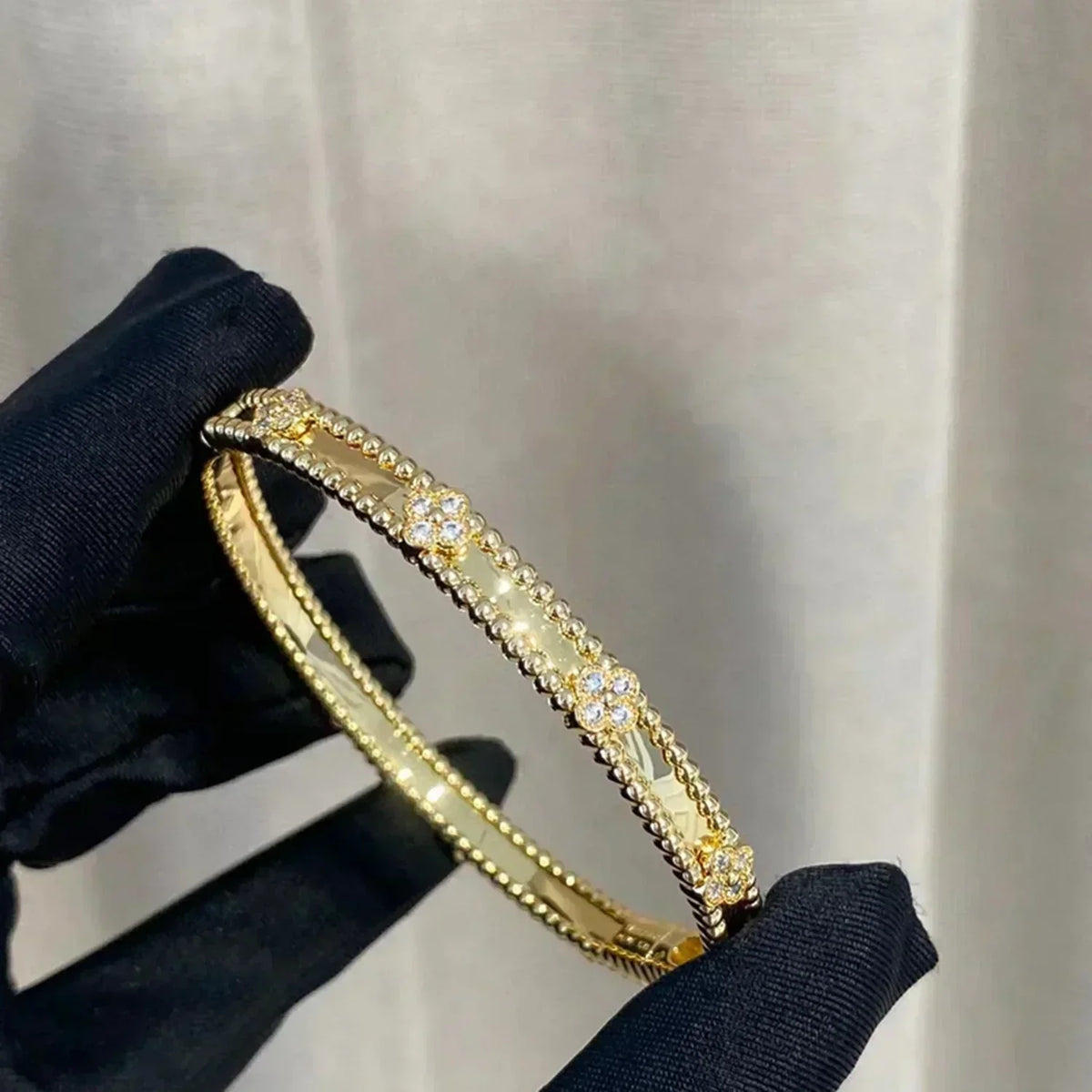 [⭐Haelin Jewelry]CLOVER BRACELET 4MM DIAMONDS