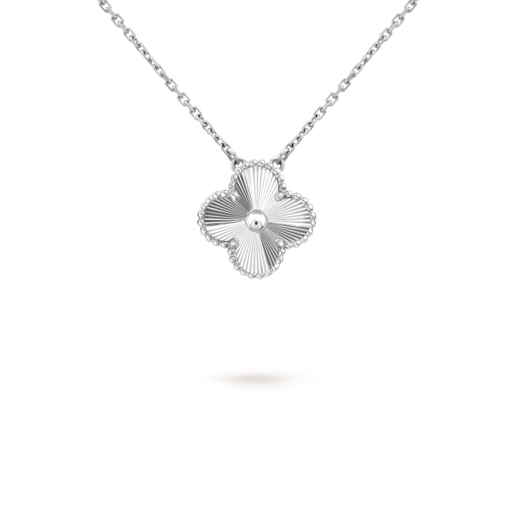 [⭐Haelin Jewelry]CLOVER 15MM LASER NECKLACE SILVER