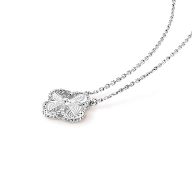 [⭐Haelin Jewelry]CLOVER 15MM LASER NECKLACE SILVER