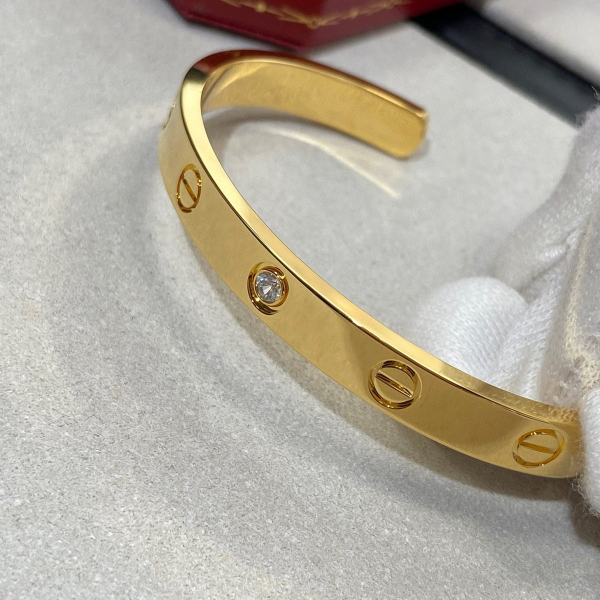 [⭐Haelin Jewelry]LOVE BRACELET 6.1MM 1 DIAMOND OPEN CUFF