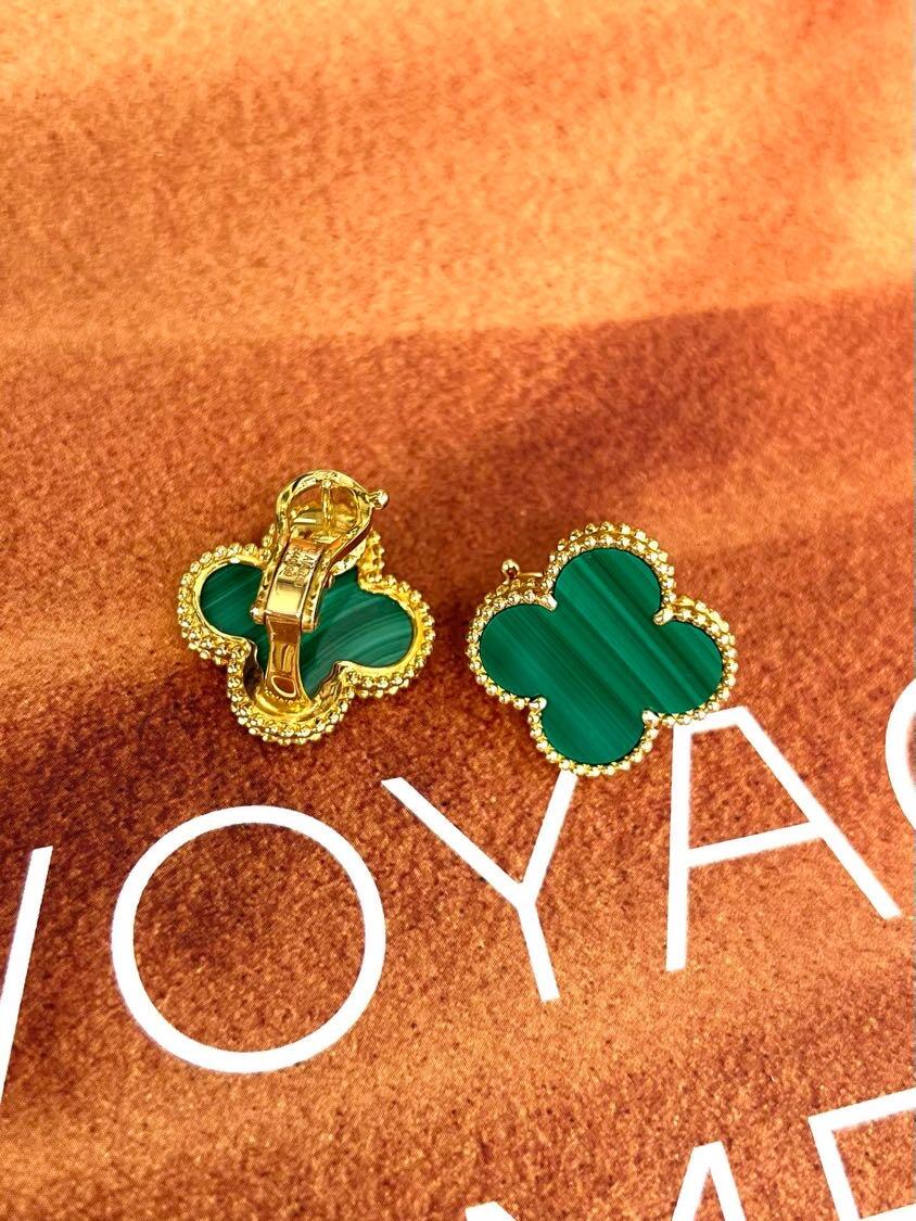 [⭐Haelin Jewelry] CLOVER LARGE (20mm) 1 MOTIFS GREENER MOP STUD EARRINGS