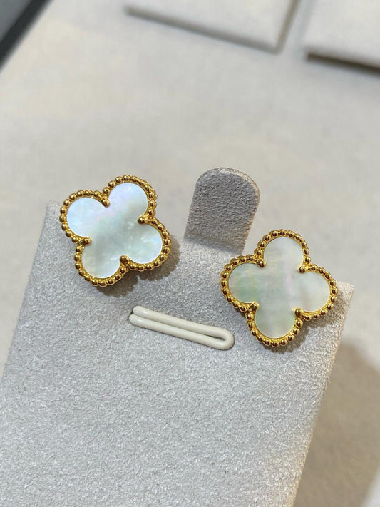 [⭐Haelin Jewelry] CLOVER LARGE (20mm) 1 MOTIFS WHITE MOP STUD EARRINGS