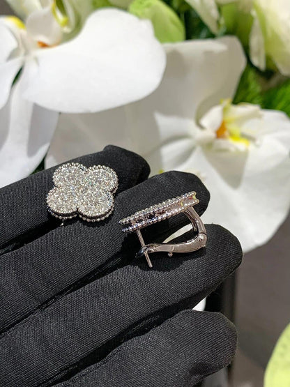 [⭐Haelin Jewelry]CLOVER 20MM MOTIFS DIAMOND STUD EARRINGS SILVER