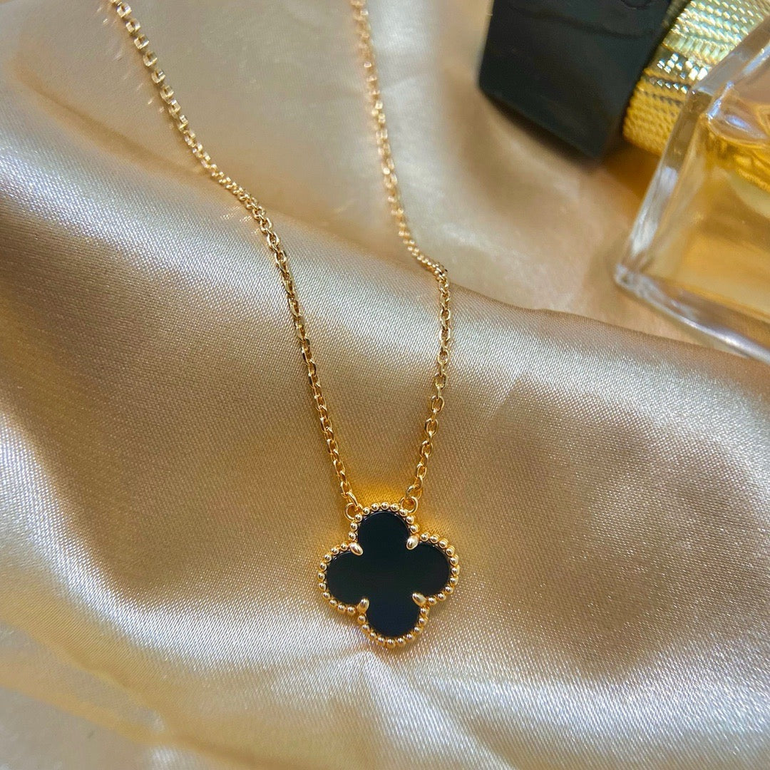 [⭐Haelin Jewelry]CLOVER 15MM BLACK ONYX SINGLE FLOWER NECKLACE
