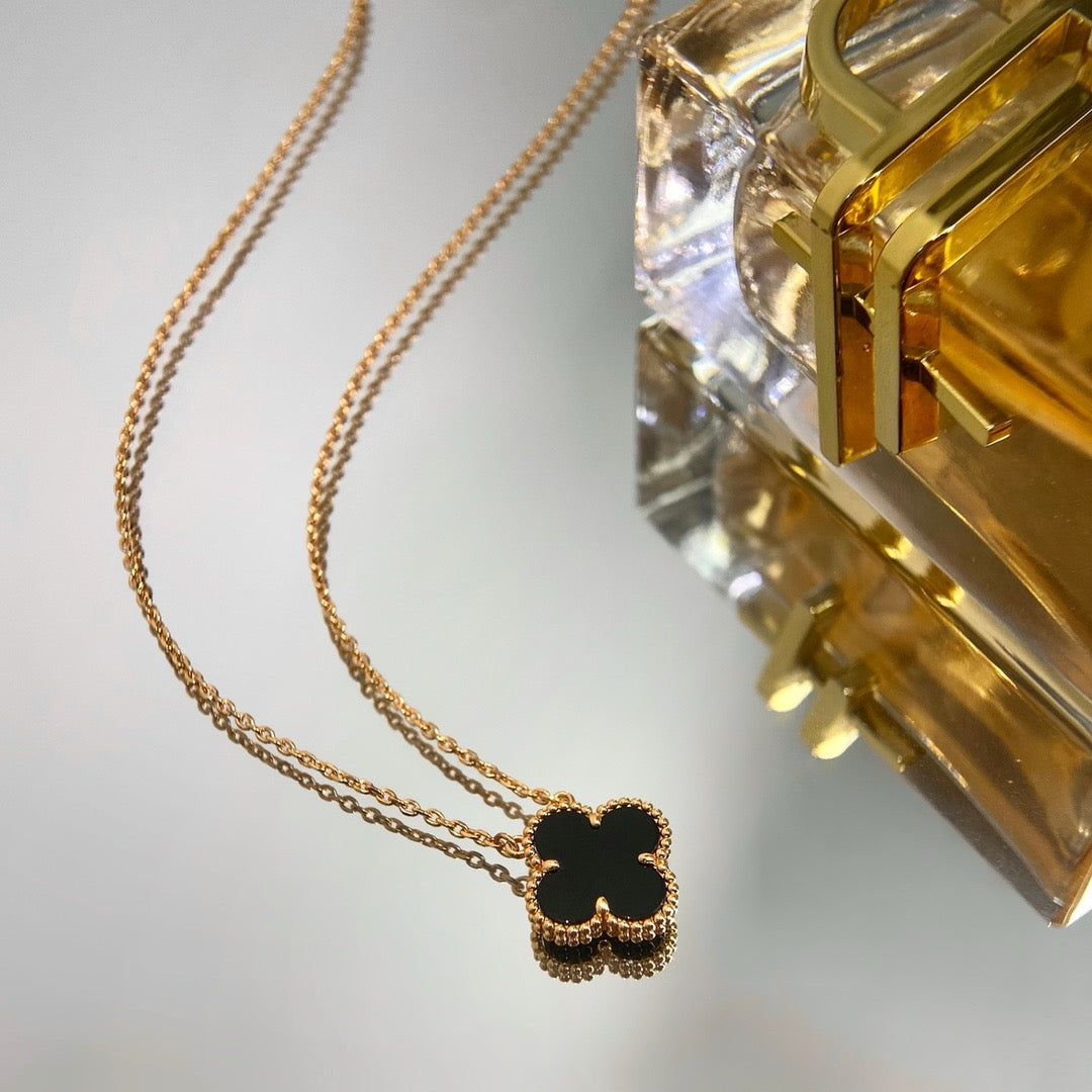 [⭐Haelin Jewelry]CLOVER 15MM BLACK ONYX SINGLE FLOWER NECKLACE