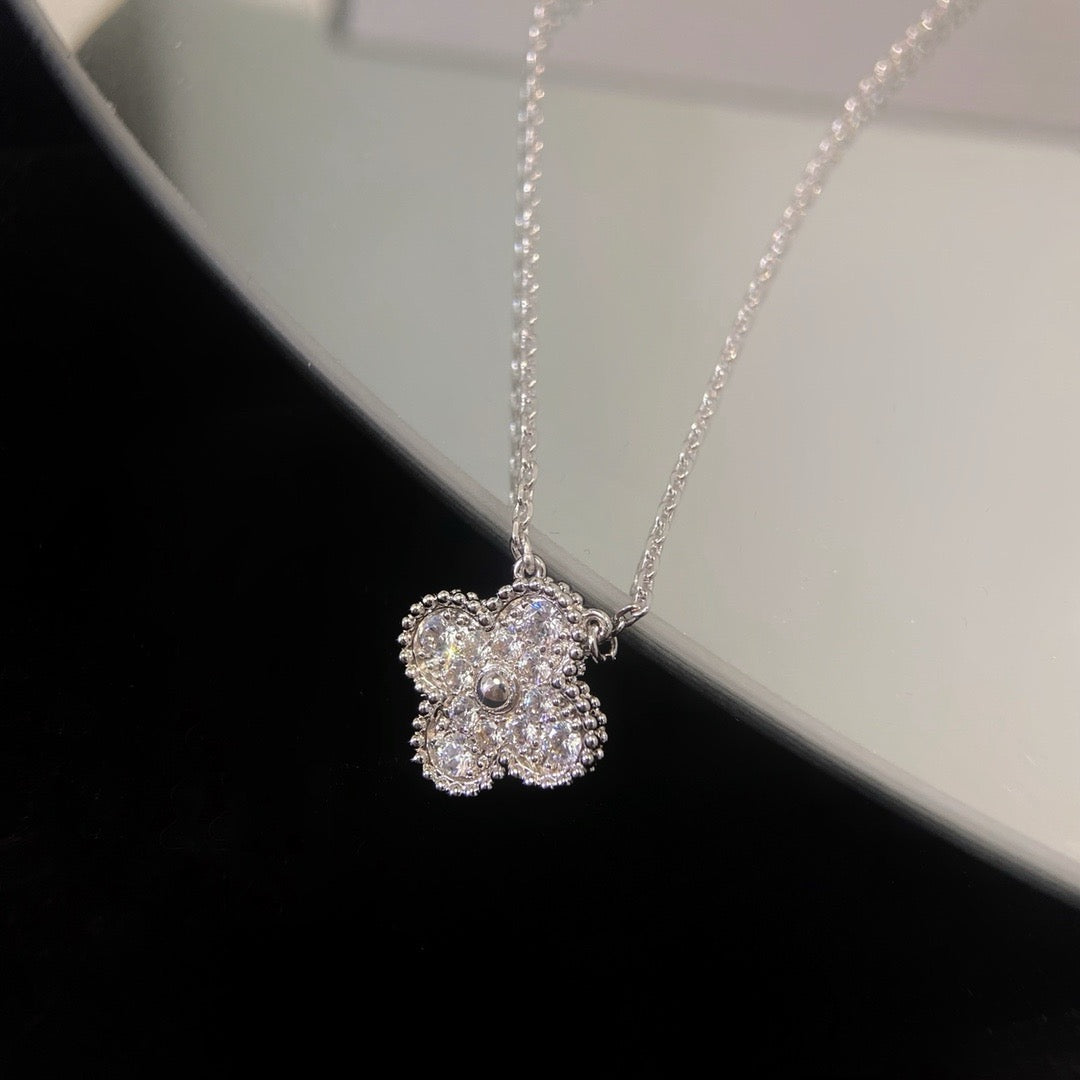 [⭐Haelin Jewelry]CLOVER 15MM DIAMOND SINGLE FLOWER NECKLACE