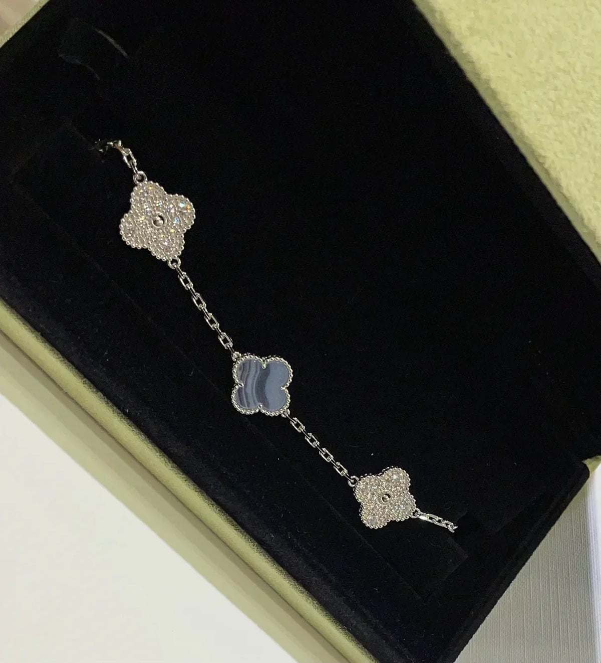 [⭐Haelin Jewelry] CLOVER 5 MOTIF PURPLE CHALCEDONY BRACELET COLLECTION