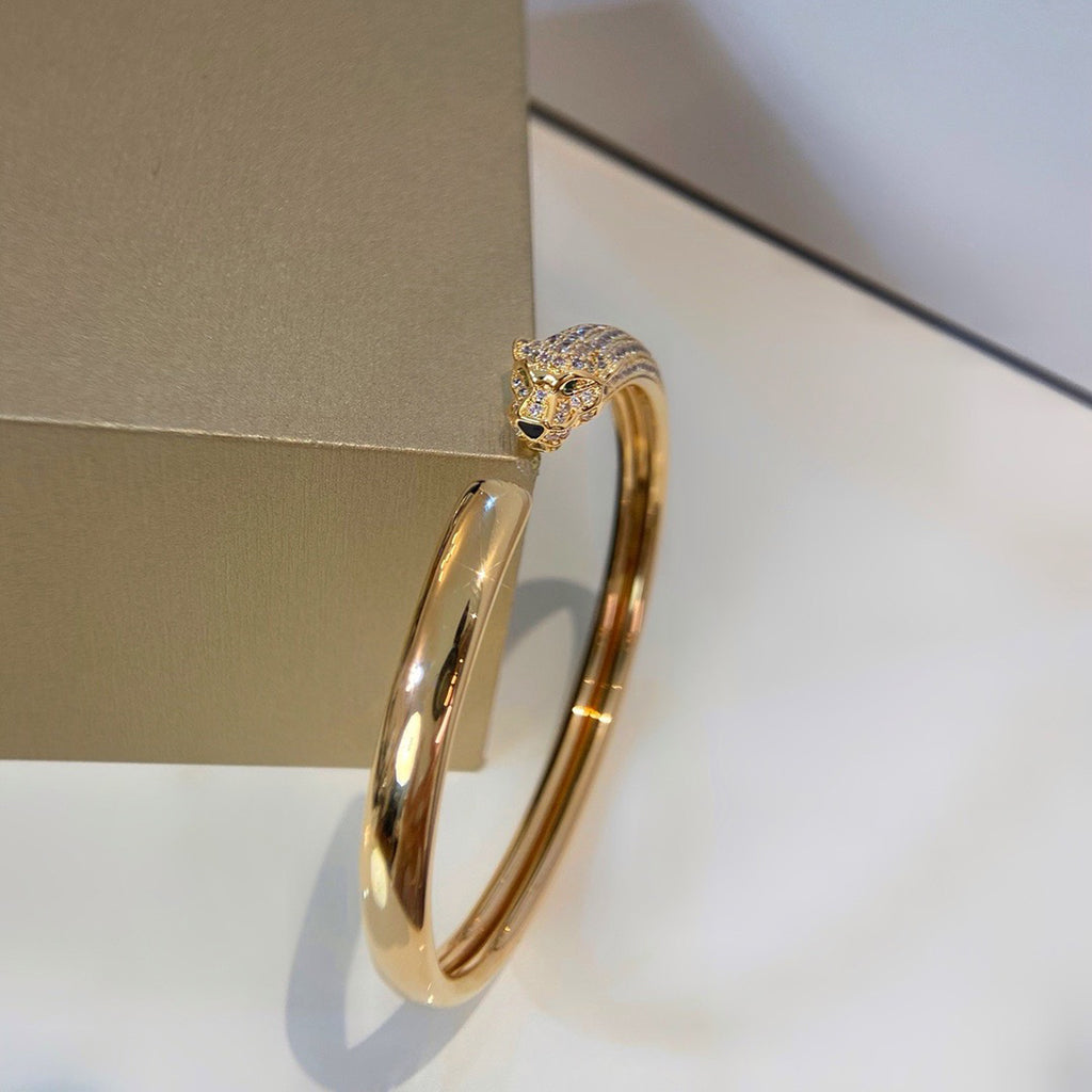 [⭐Haelin Jewelry]PANTHERE HALF DIAMOND OPEN BRACELET