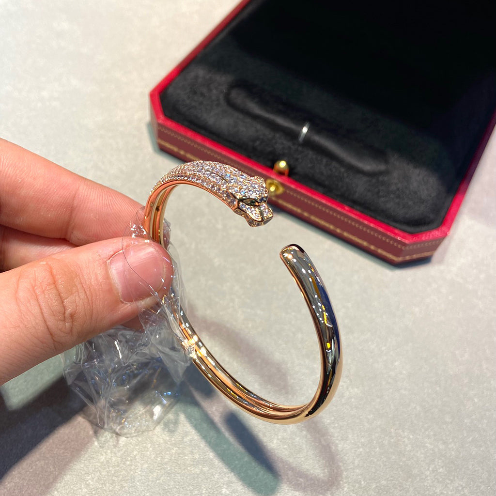 [⭐Haelin Jewelry]PANTHERE HALF DIAMOND OPEN BRACELET