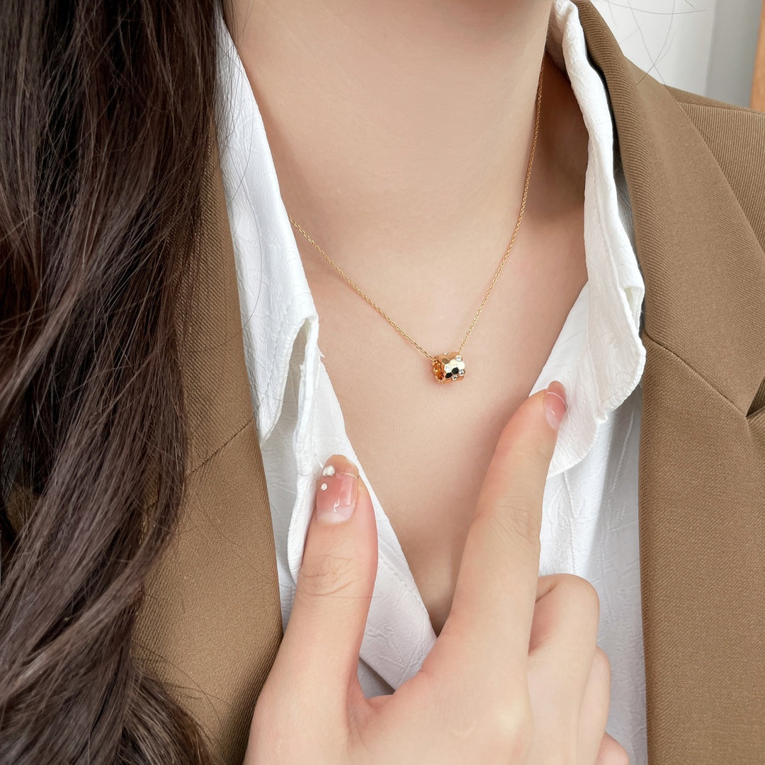 [⭐Haelin Jewelry]BEE MINI PEDANT DIAMOND NECKLACE