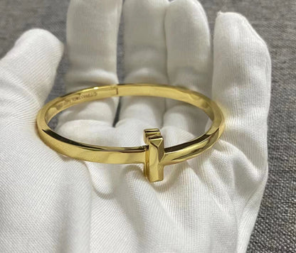[Haelin Jewelry]T1 WIDE HINGED BANGLE BRACELET