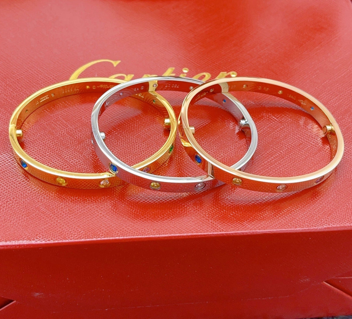 [⭐Haelin Jewelry] 2026 RAINBOW LOVE BRACELET 6.1MM  10 DIAMONDS