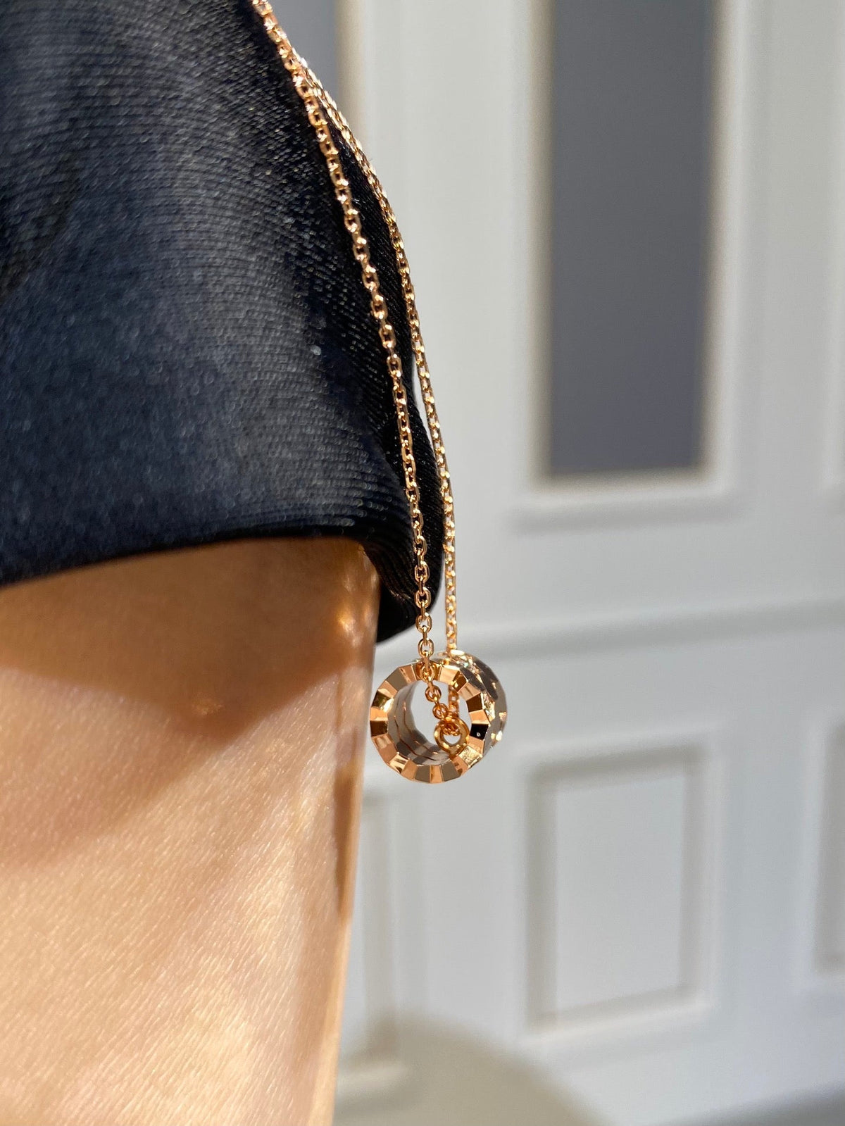 [⭐Haelin Jewelry]BEE LOVE DIAMOND NECKLACE