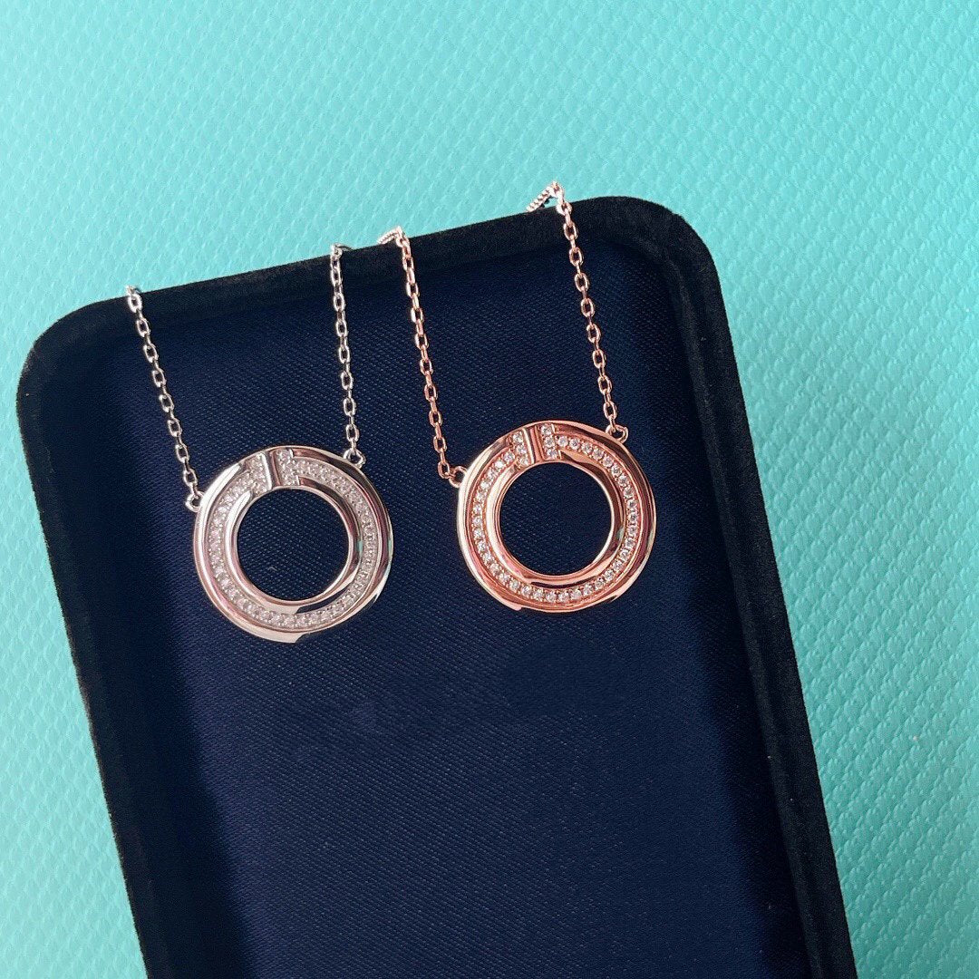 [Haelin Jewelry]DIAMOND AND MOTHER OF PEARL CIRCLE PENDANT