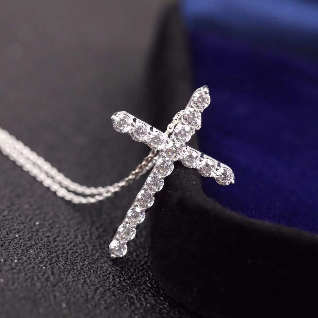 [Haelin Jewelry]MOISSANITE STONE CROSS PENDANT NECKLACE SIMULATED DIAMOND CROSS CHOKER