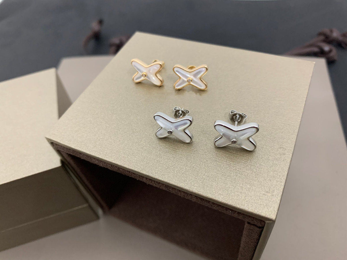 [⭐Haelin Jewelry]JEUX DE WHITE MOP SILVER DIAMOND EARRINGS