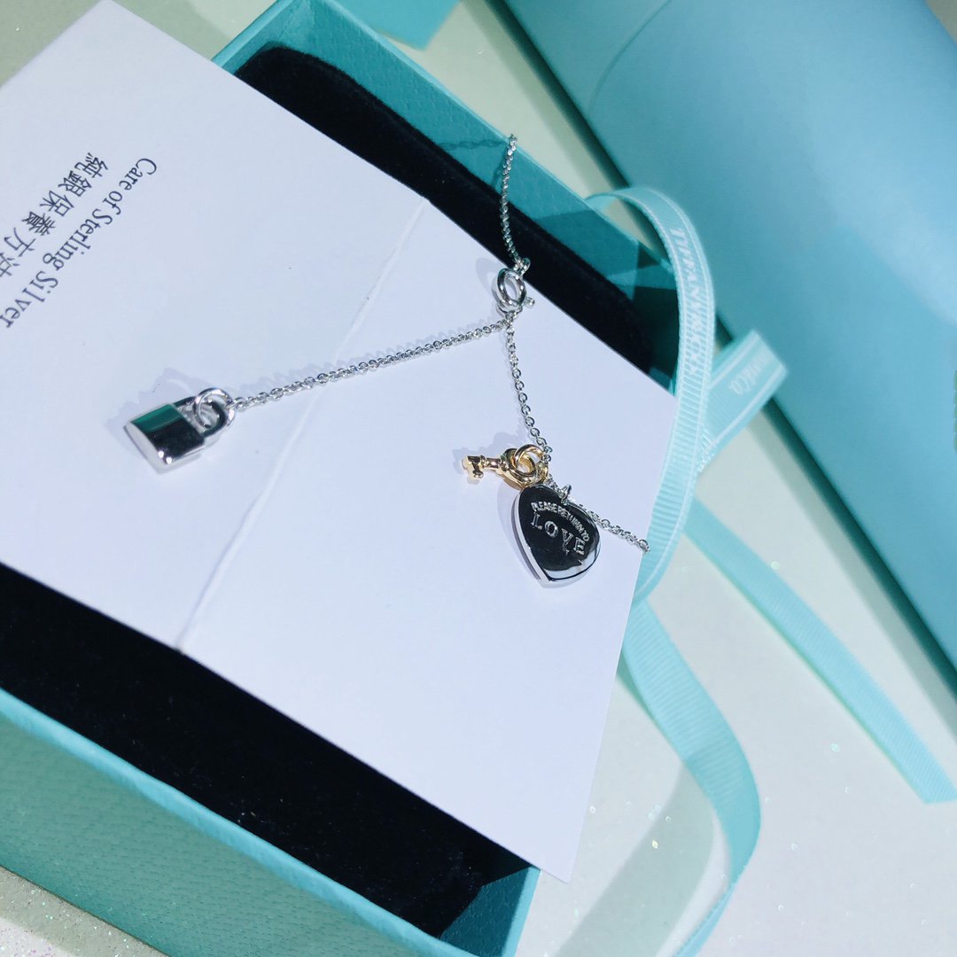 [Haelin Jewelry]LOVE HEART TAG KEY NECKLACE