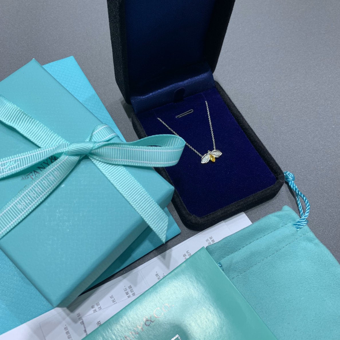 [Haelin Jewelry]PAPER FLOWERS YELLOW DIAMOND FIREFLY PENDANT
