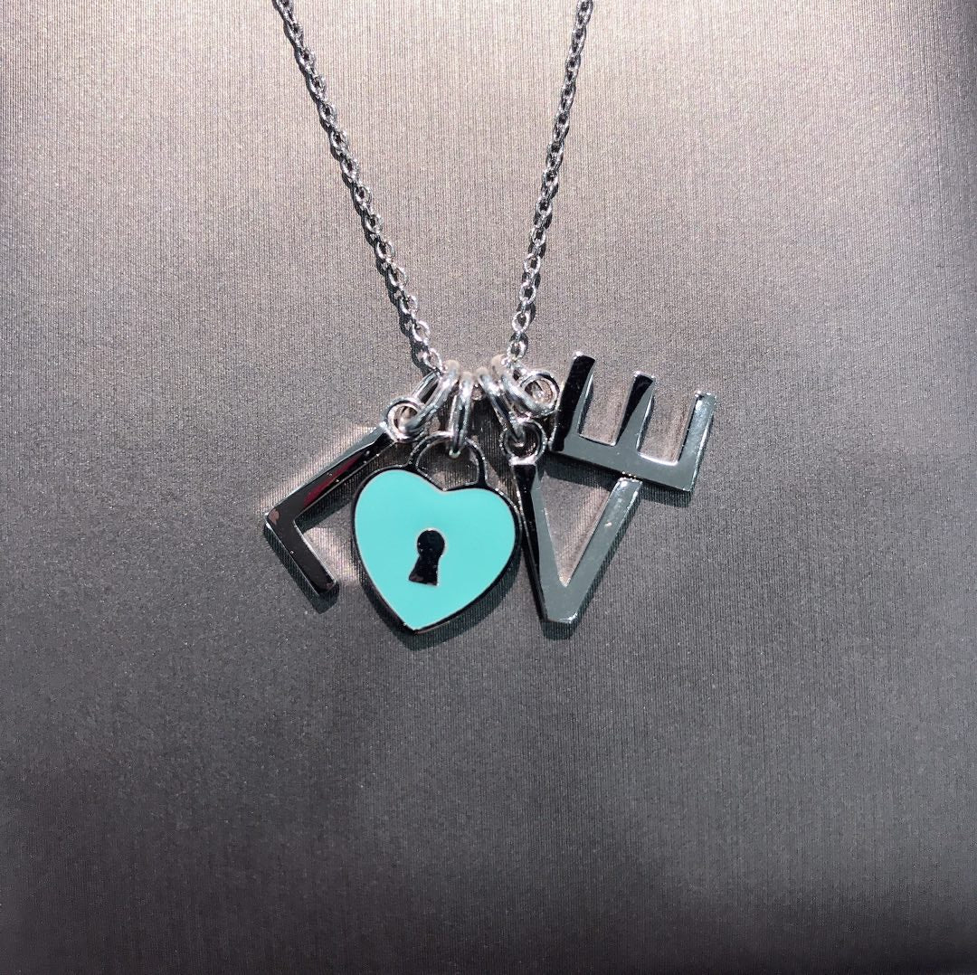 [Haelin Jewelry]COLLAR LOVE PLATA NECKLACE