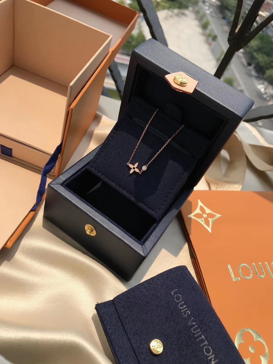 [⭐Haelin Jewelry]BLOSSOM PENDANT PINK GOLD AND DIAMOND