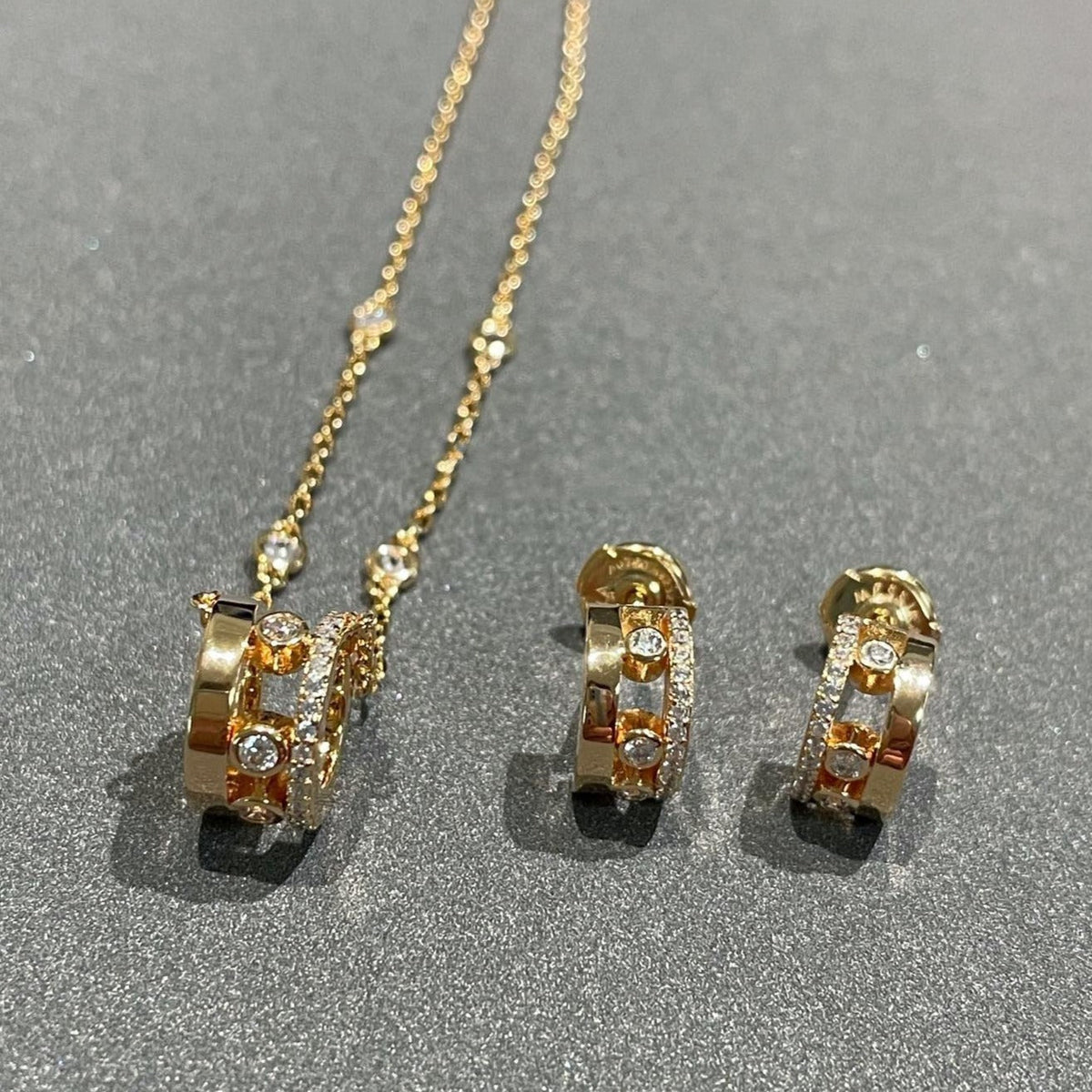 [⭐Haelin Jewelry]CHAIN MOVE ROMANE PEDAND NECKLACE