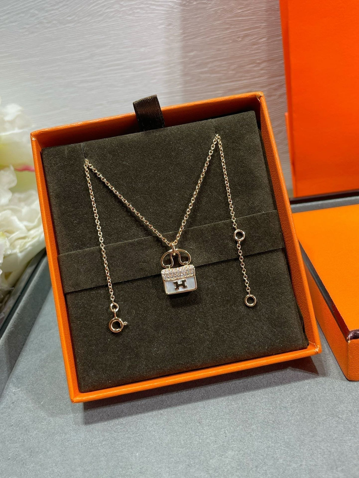 [⭐Haelin Jewelry]H CIRCE MOISSANITE PENDANT NECKLACE GOLD
