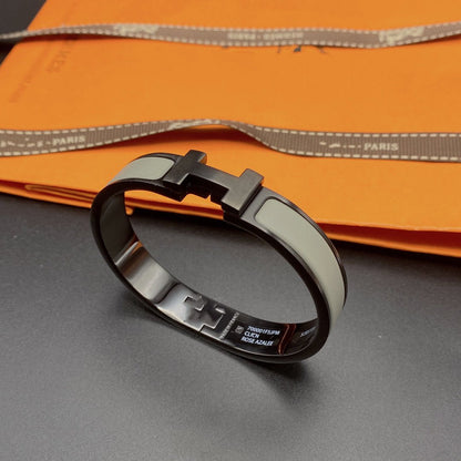 [⭐Haelin Jewelry]CLIC HM SO BLACK GREY BRACELET