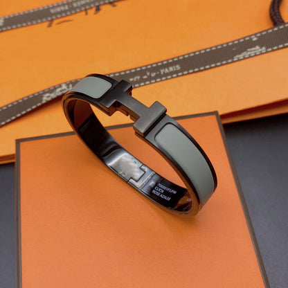 [⭐Haelin Jewelry]CLIC HM SO BLACK GREY BRACELET