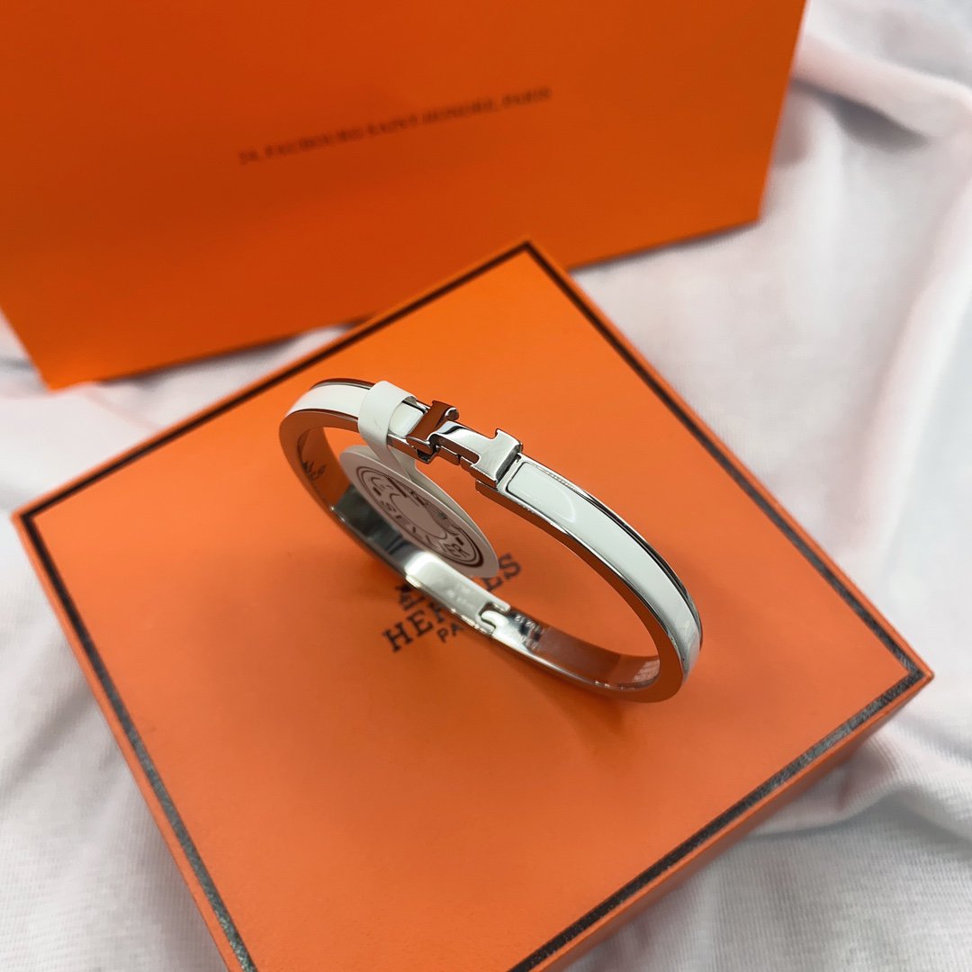 [⭐Haelin Jewelry]CLASSIC HM CLIC WHITE 8MM ENAMEL BRACELET