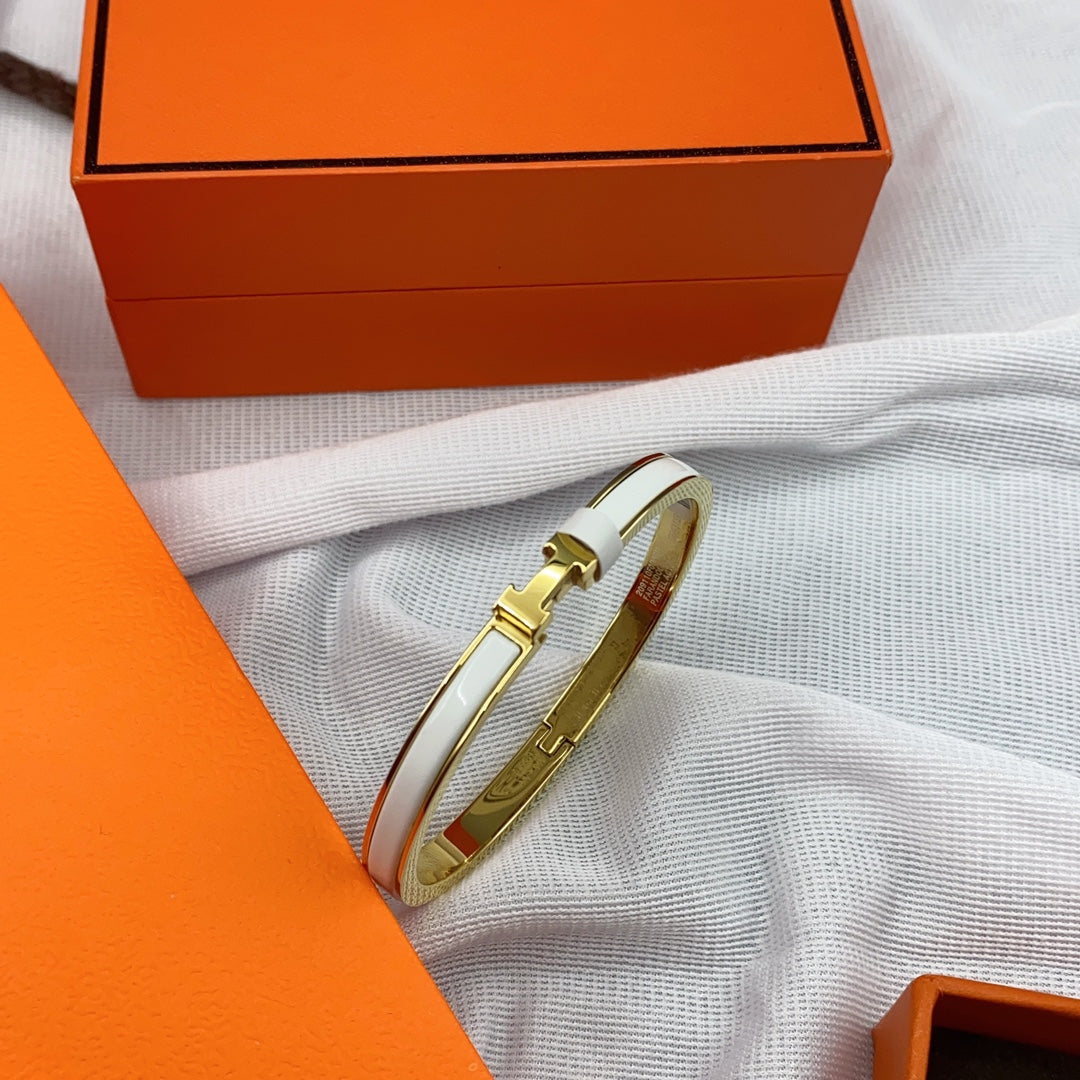 [⭐Haelin Jewelry]CLASSIC HM CLIC WHITE 8MM ENAMEL BRACELET