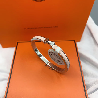 [⭐Haelin Jewelry]CLASSIC HM CLIC  PINK 8MM ENAMEL BRACELET