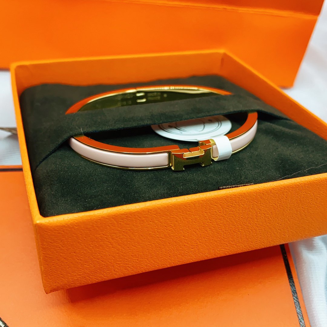 [⭐Haelin Jewelry]CLASSIC HM CLIC  PINK 8MM ENAMEL BRACELET