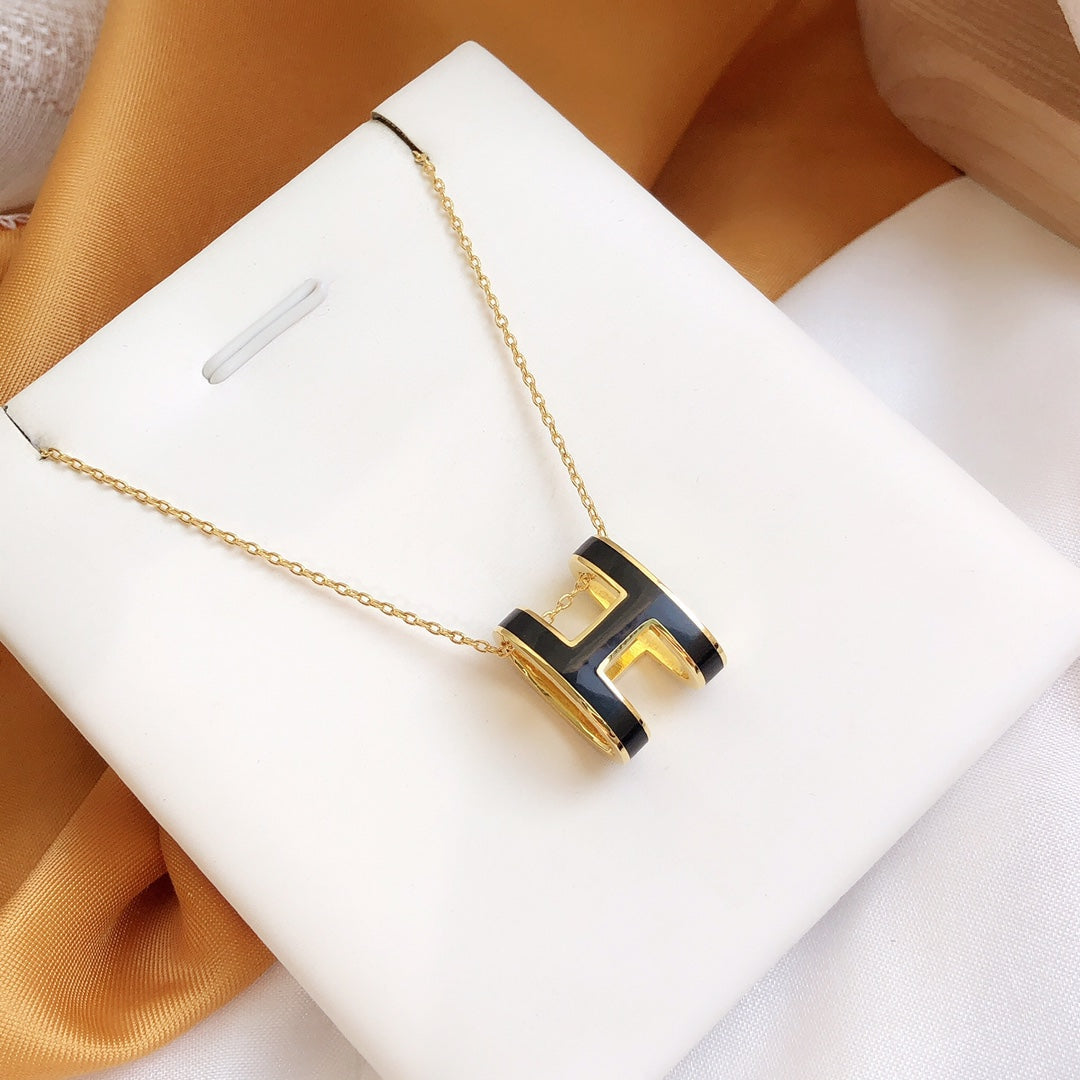 [⭐Haelin Jewelry]HM CLIC BLACK ENAMEL GOLD NECKLACE