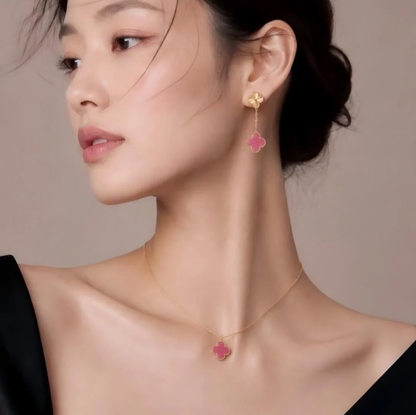 [⭐Haelin Jewelry] NEW CLOVER 15MM PINK ENAMEL NECKLACE
