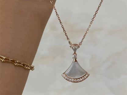 [⭐Haelin Jewelry]DREAM NECKLACE MOP PINK GOLD DIAMOND