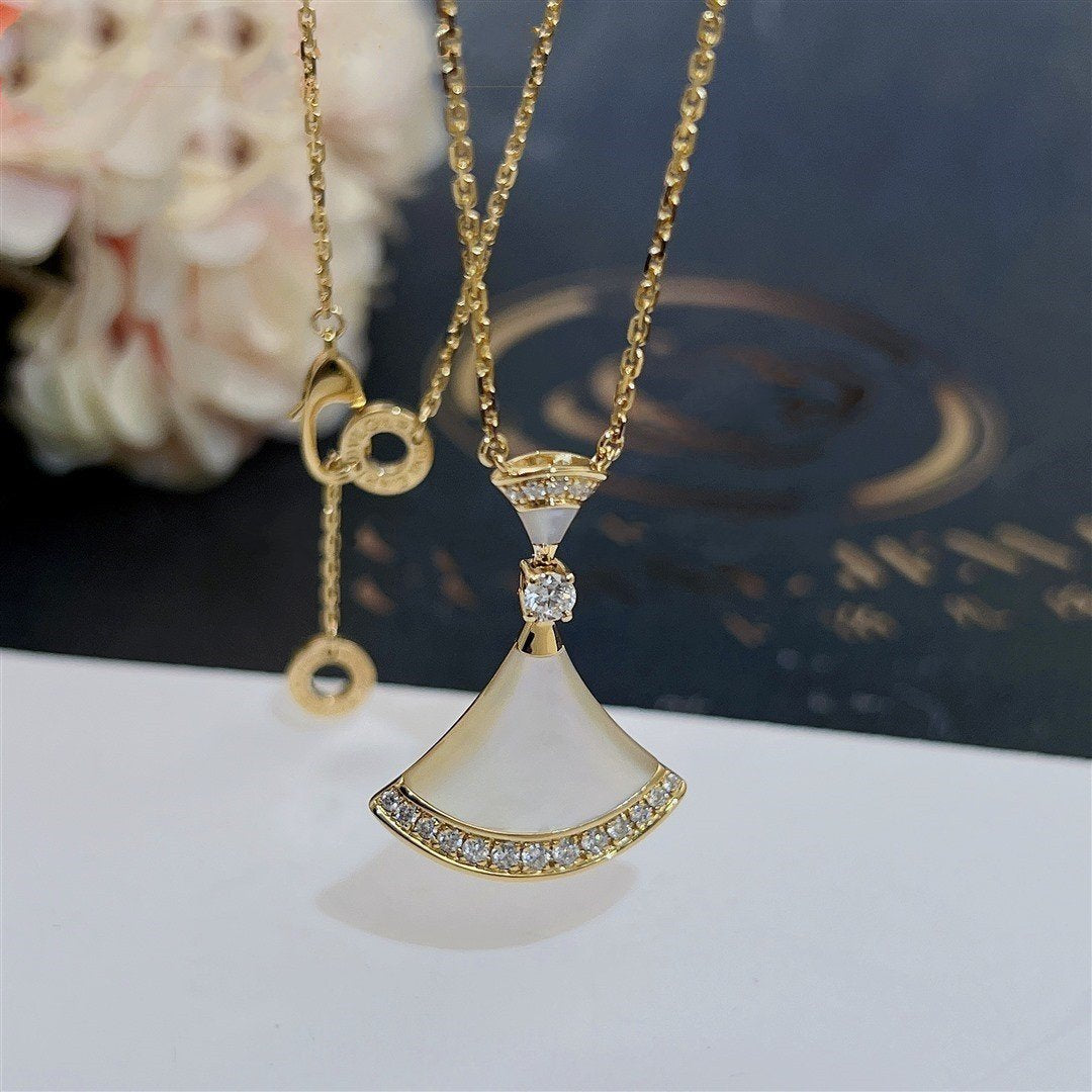 [⭐Haelin Jewelry]DREAM NECKLACE MOP GOLD DIAMOND