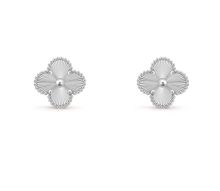[⭐Haelin Jewelry]CLOVER MEDIUM 1 MOTIFS LASER EARRINGS