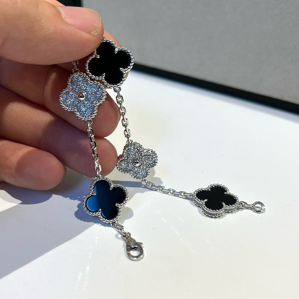 [⭐Haelin Jewelry] CLOVER 5 MOTIF ONYXS BRACELET COLLECTION