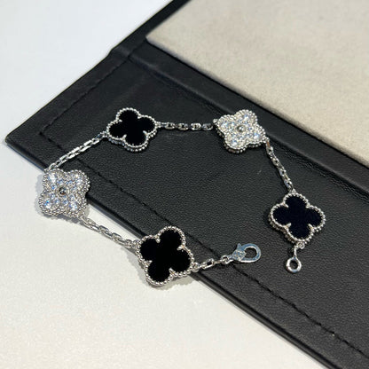 [⭐Haelin Jewelry] CLOVER 5 MOTIF ONYXS BRACELET COLLECTION