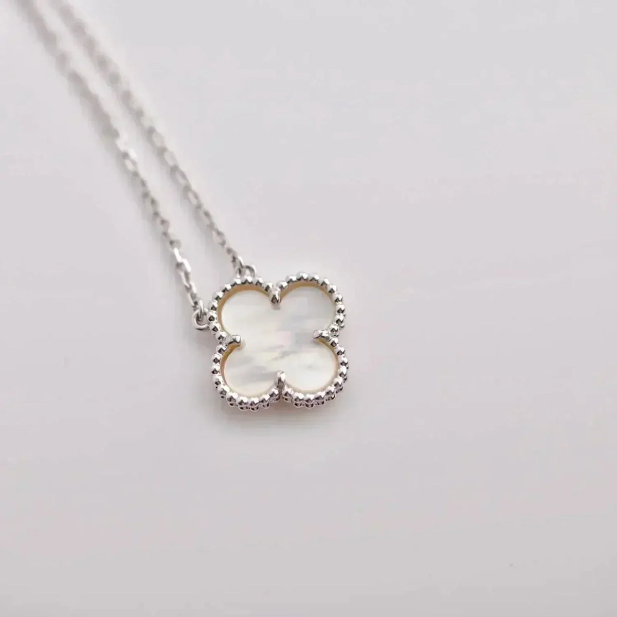 [⭐Haelin Jewelry]CLOVER  15MM WHITE MOTHER-OF-PEARL SILVER