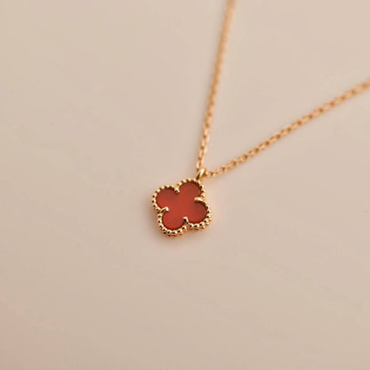 [⭐Haelin Jewelry]CLOVER MINI 9.5MM WHITE CARNELIANS NECKLACE