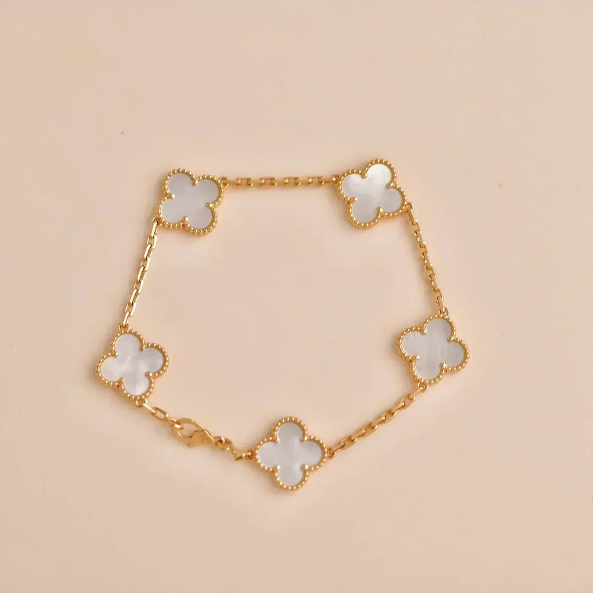 [⭐Haelin Jewelry]CLOVER WHITE PEARL MOP 5 MOTIF BRACELET COLLECTION